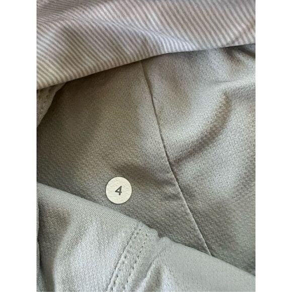 Lululemon Heathered Light Grey Wee Stripe Hustle & Bustle Tank Size 4 - Picture 3 of 6
